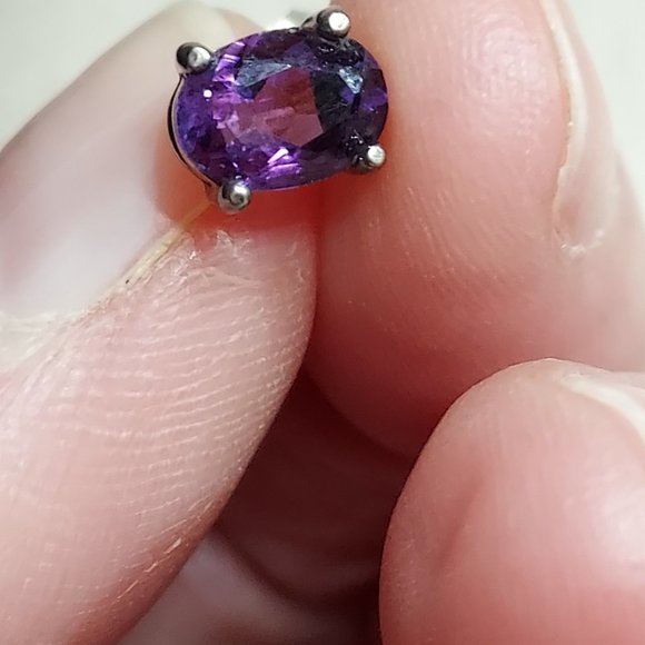 5 mm Oval Amethyst earrings set in Sterling .925 silver - Picture 6 of 8